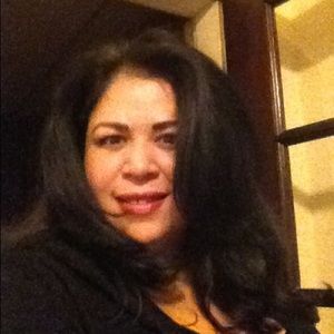 Meet your Posher, Ana